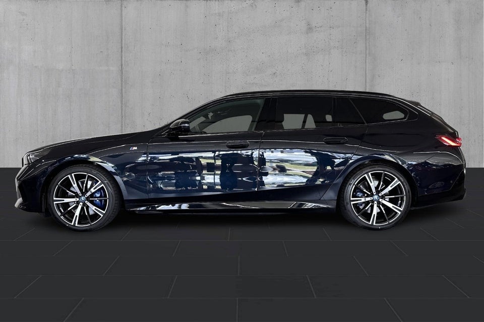 BMW i5 eDrive40 Touring M-Sport 5d