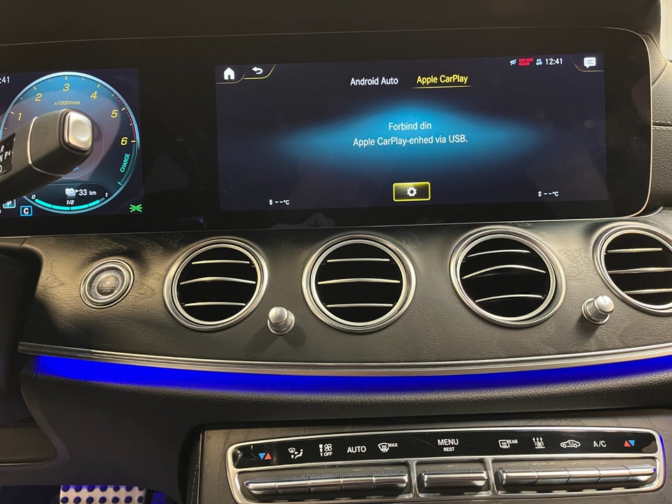 Mercedes E300 de 2,0 AMG Line stc. aut. 5d