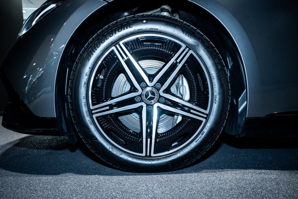 Mercedes EQE300 AMG Line 4d