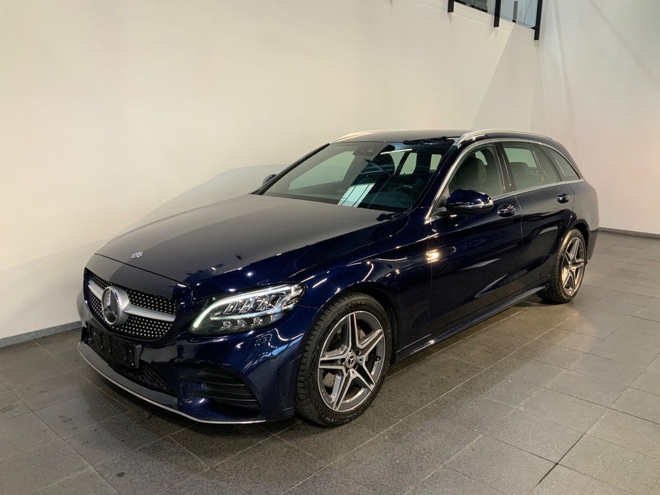 Mercedes C220 d 2,0 AMG Line stc. aut. 5d