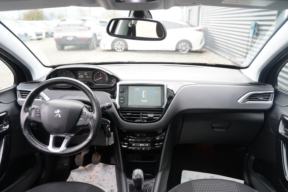 Peugeot 208 1,6 BlueHDi 100 Allure Sky 5d