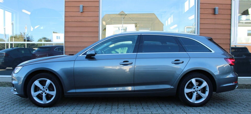 Audi A4 40 TFSi Sport Avant S-tr. 5d
