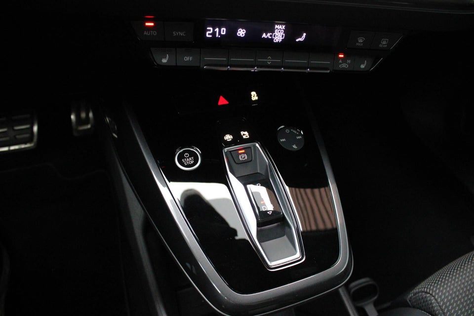 Audi Q4 e-tron 40 S-line 5d