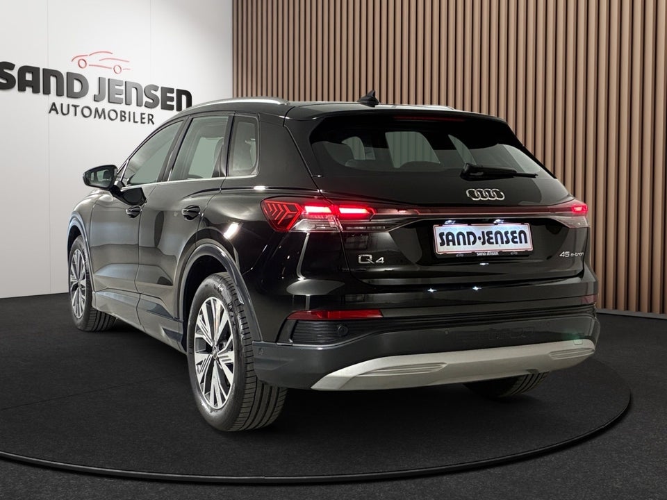 Audi Q4 e-tron 45 Progress 5d