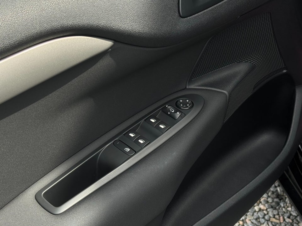 Citroën C4 1,6 BlueHDi 100 Feel 5d