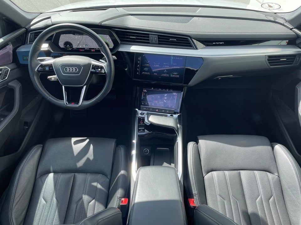 Audi e-tron 55 S-line quattro 5d
