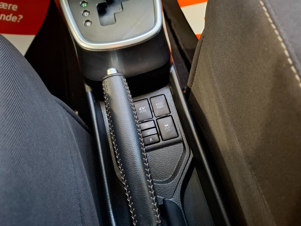 Toyota Yaris 1,5 Hybrid H1 e-CVT 5d