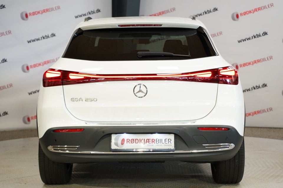 Mercedes EQA250 5d