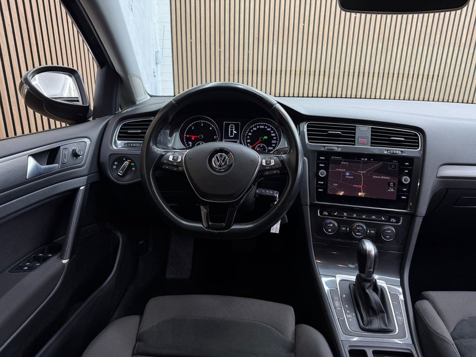 VW Golf VII 1,6 TDi 115 Comfortline Variant DSG 5d