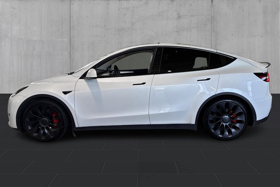 Tesla Model Y Performance AWD 5d
