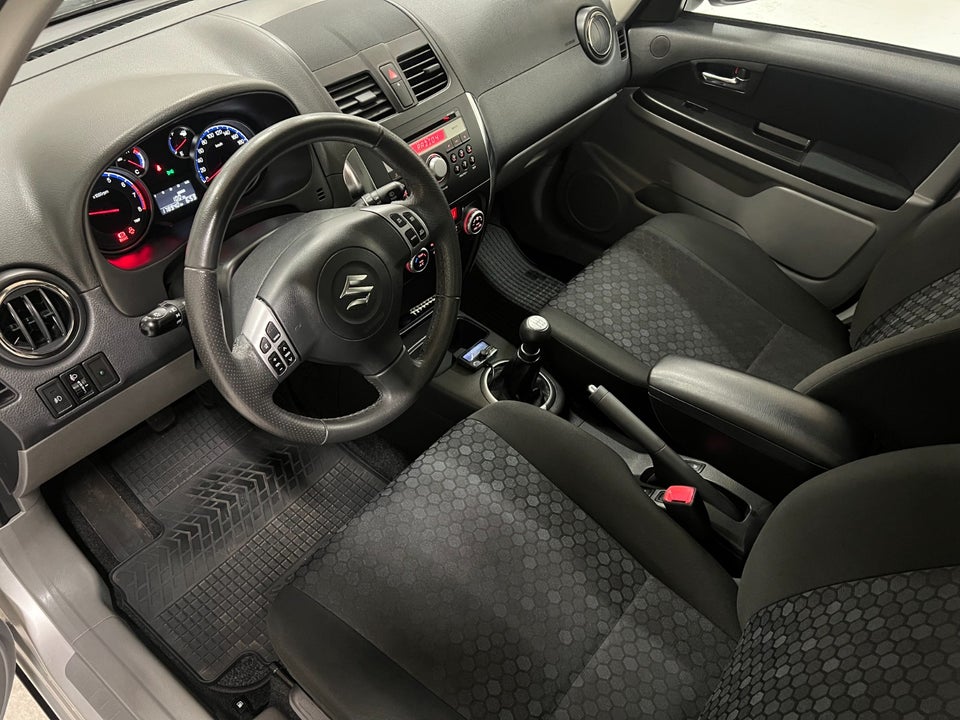 Suzuki SX4 1,6 CombiBack GLXtra 5d