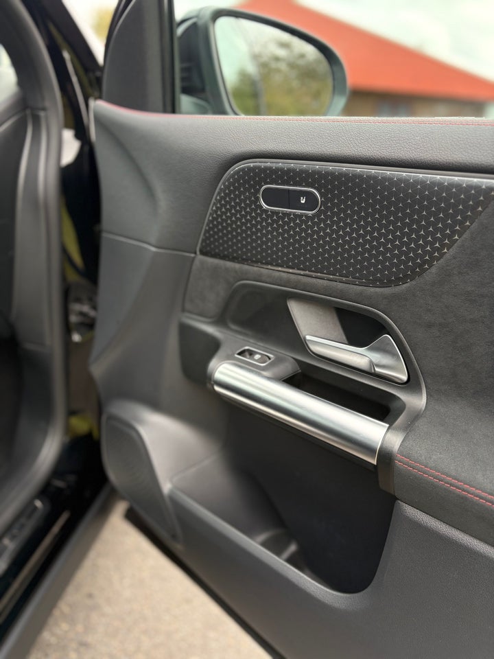 Mercedes EQA350 AMG Line 4Matic 5d