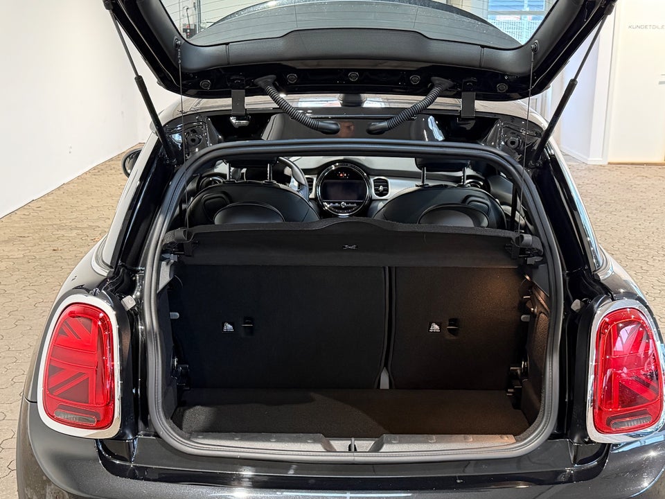 MINI Cooper SE Maximise 3d