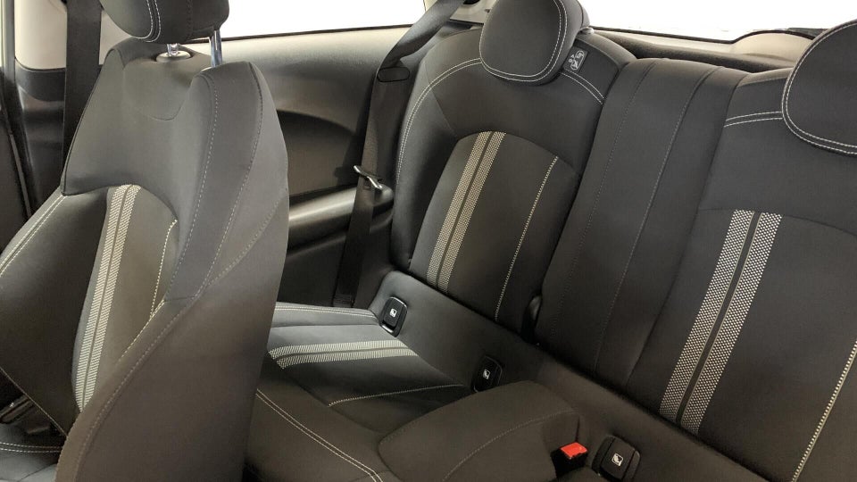 MINI Cooper SE Essential 3d