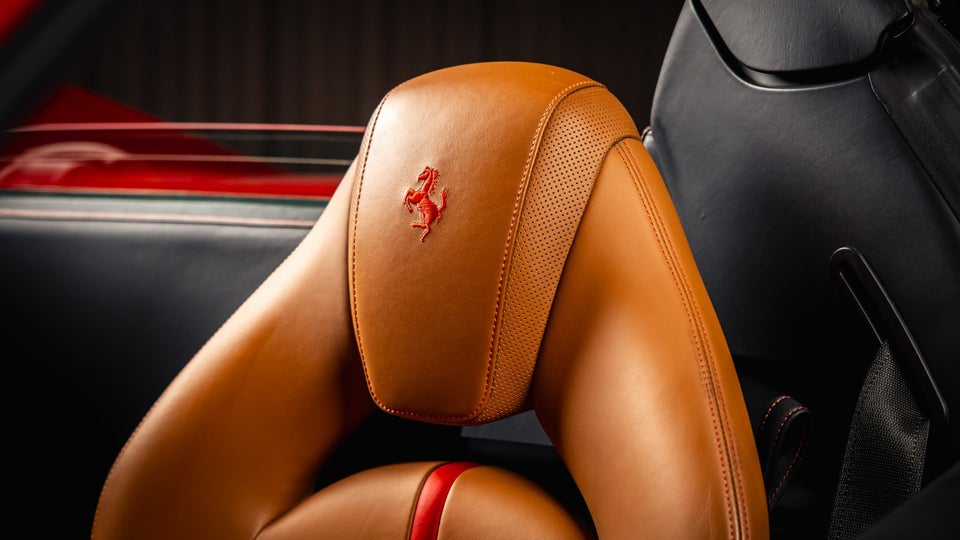 Ferrari F8 Spider 3,9 DCT 2d