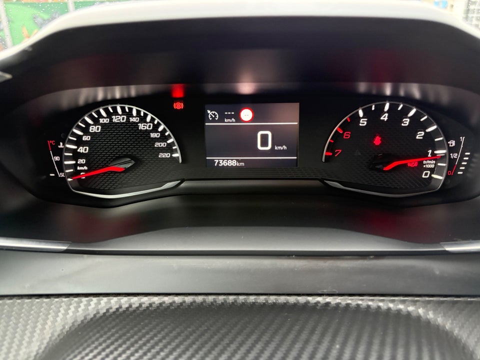 Peugeot 208 1,2 PureTech 100 Active 5d