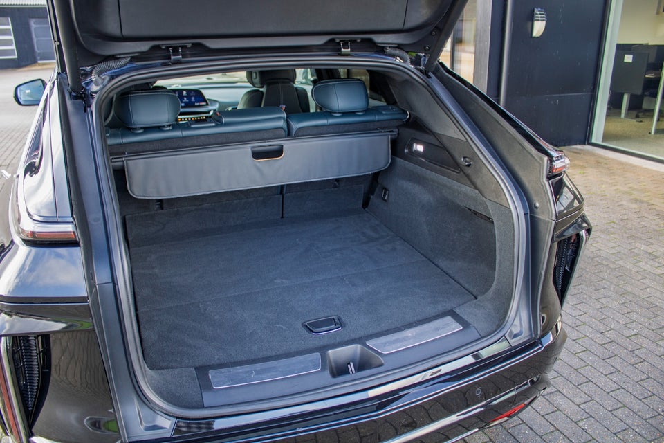 Cadillac Lyriq 600 E4 Sport AWD 5d