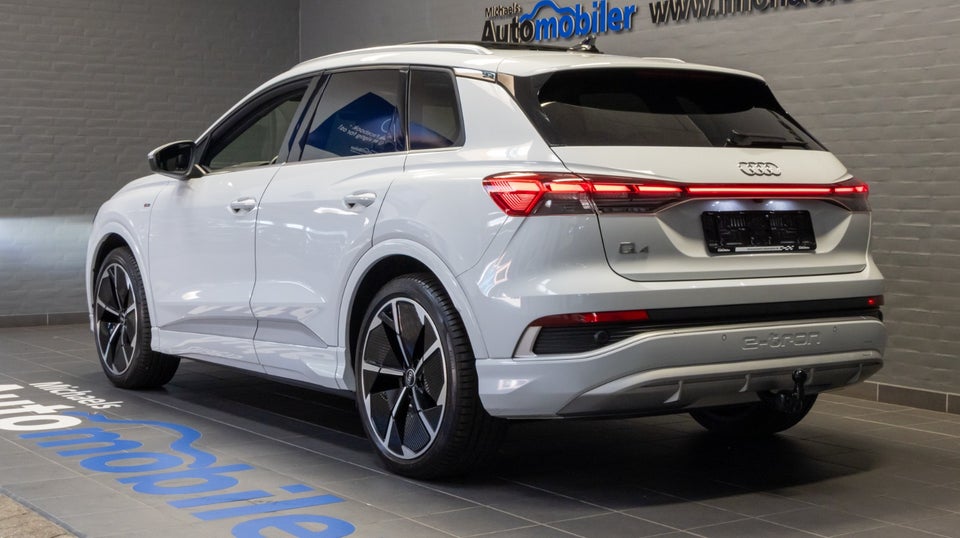Audi Q4 e-tron 40 S-line 5d
