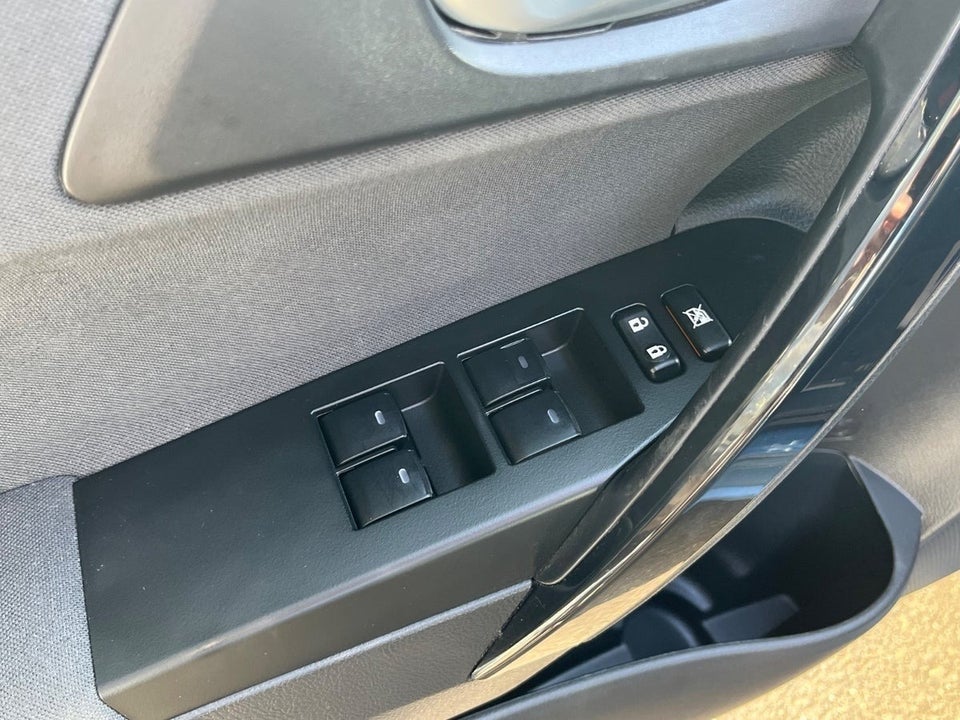 Toyota Auris 1,8 Hybrid H2 Comfort CVT 5d