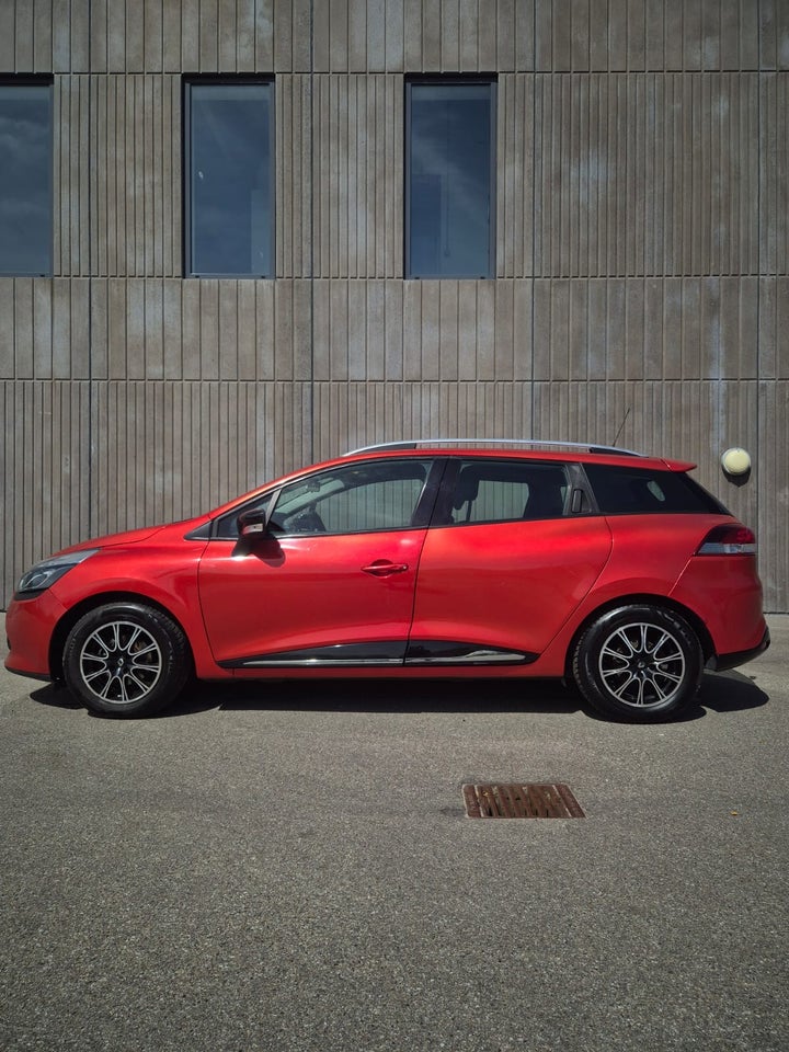 Renault Clio IV 1,2 16V Expression Sport Tourer 5d