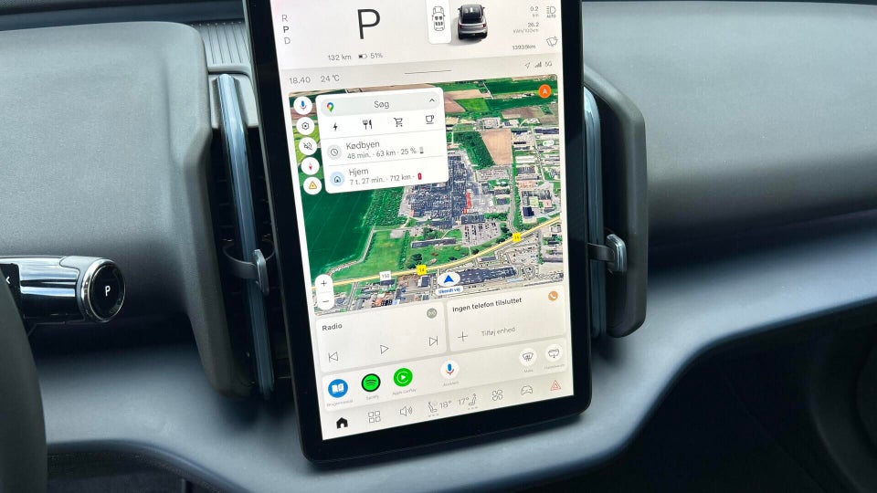 Volvo EX30 Standard Range Plus 5d