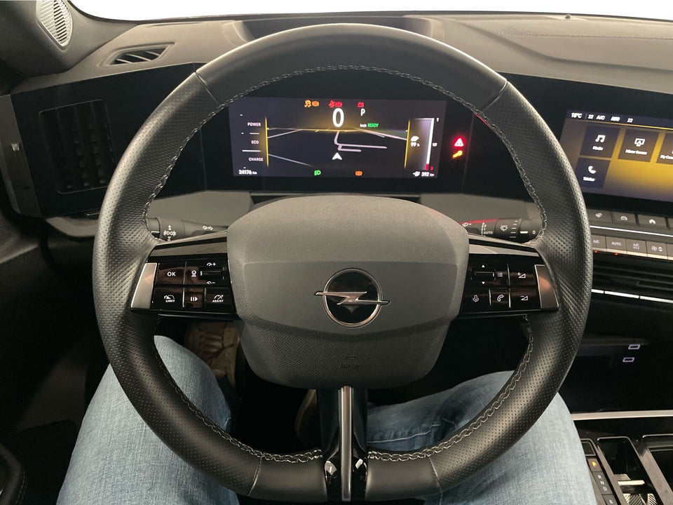 Opel Astra-e 54 GS Sports Tourer 5d