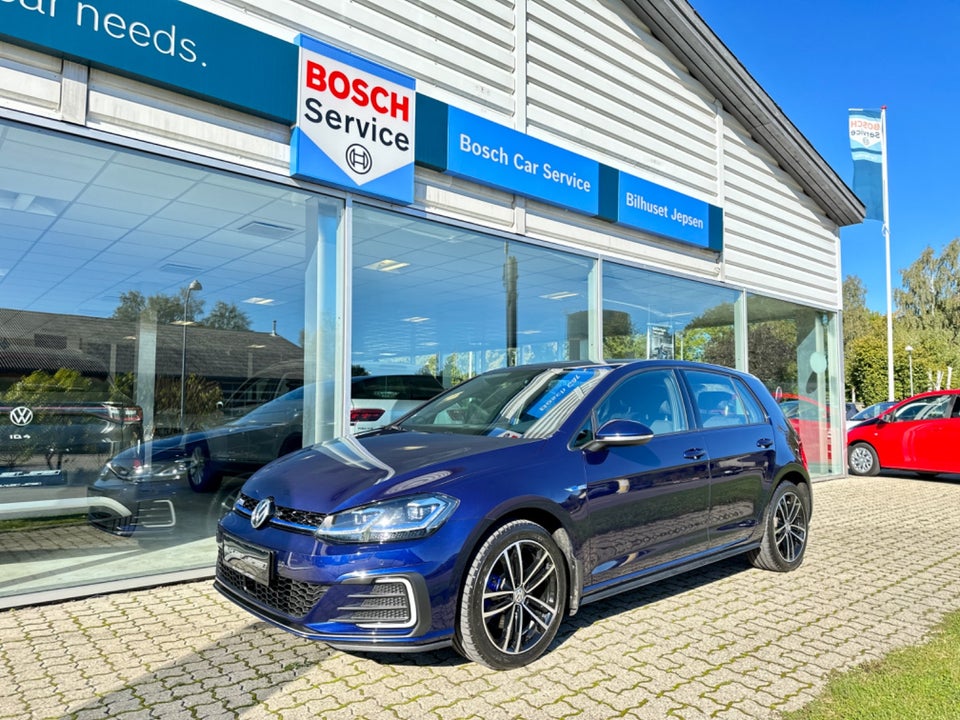 VW Golf VII 1,4 GTE DSG 5d