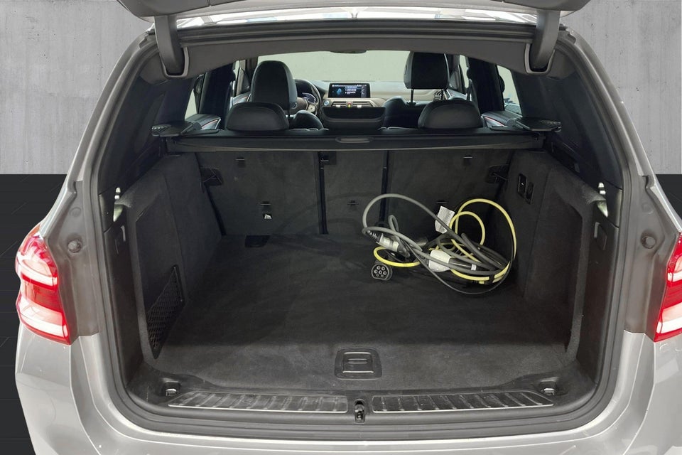 BMW iX3 Charged Impressive 5d