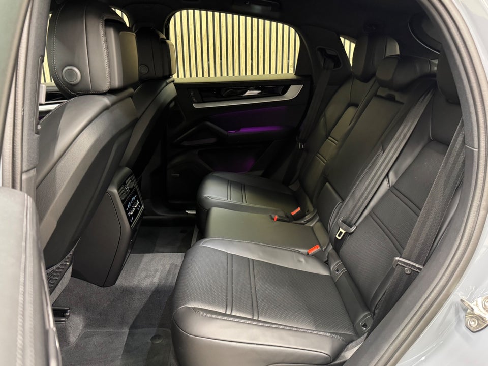 Porsche Cayenne 3,0 E-Hybrid Coupé Tiptr. 5d