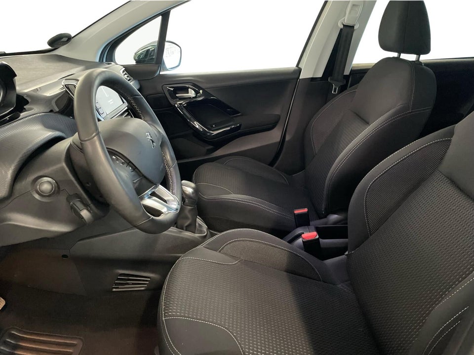 Peugeot 208 1,6 BlueHDi 100 Desire Sky 5d