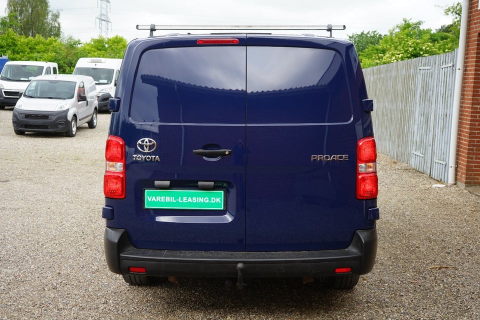 Toyota ProAce 2,0 D 122 Long Comfort 5d