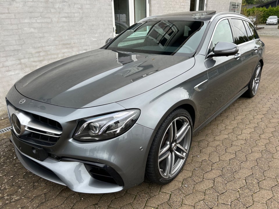 Mercedes E63 4,0 AMG stc. aut. 4Matic+ 5d