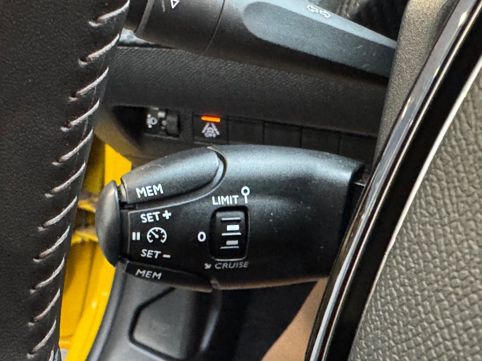 Peugeot 208 1,2 PureTech 100 Allure Grand 5d