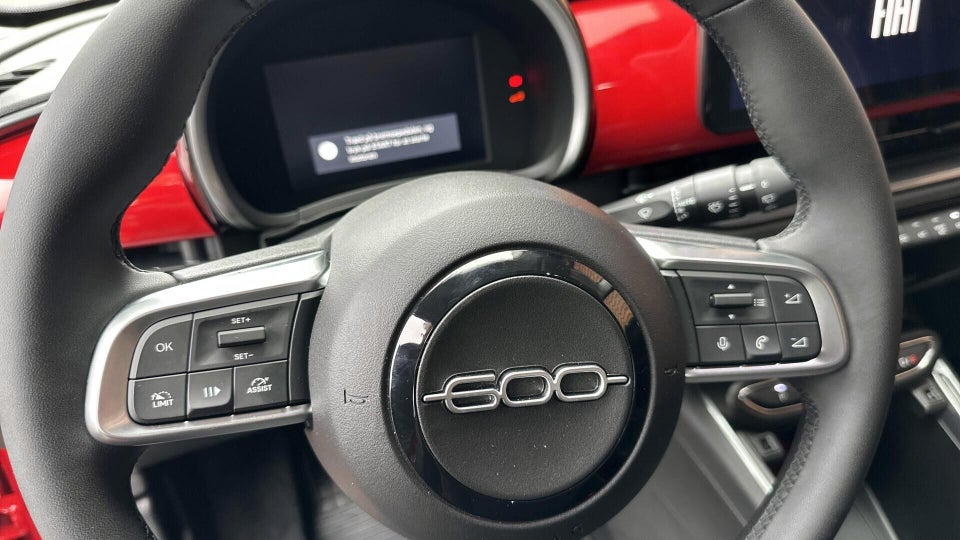 Fiat 600e 54 (RED) 5d