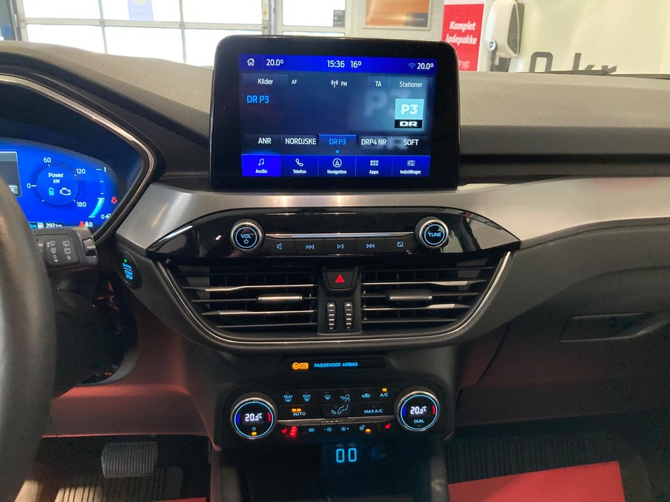 Ford Kuga 2,5 PHEV Titanium CVT 5d