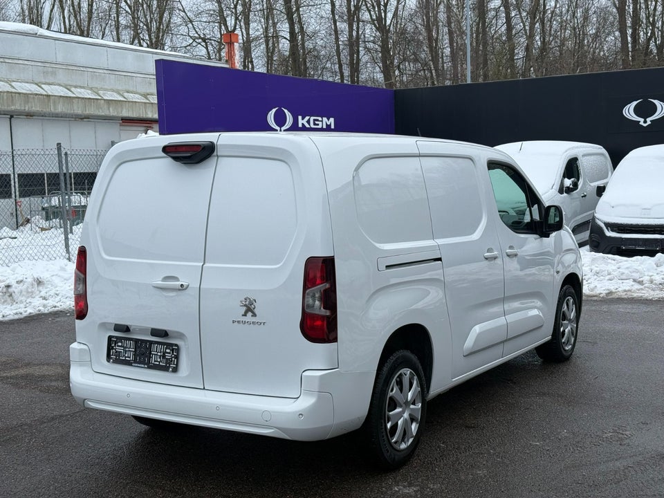 Peugeot Partner 1,5 BlueHDi 130 L2V2 Ultimate EAT8 Van