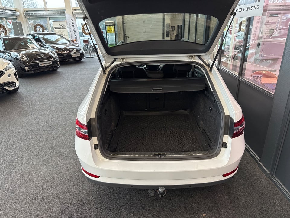 Skoda Superb 1,4 TSi 150 Ambition Combi 5d