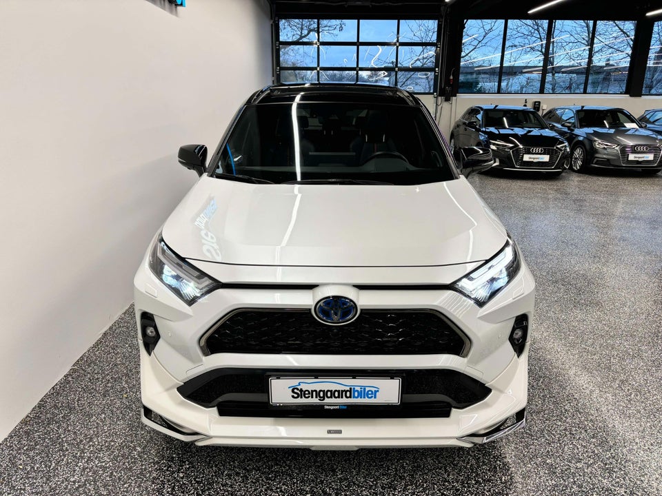 Toyota RAV4 2,5 Plug-in Hybrid Executive AWD-i 5d