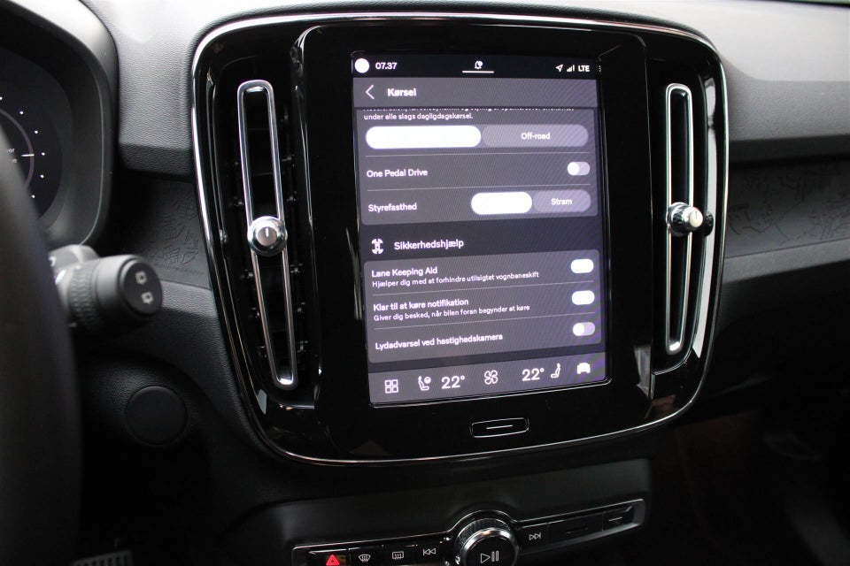 Volvo XC40 P8 ReCharge Twin Plus 5d