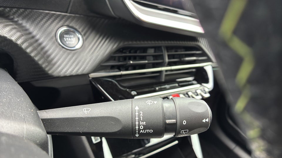 Peugeot e-2008 54 GT 5d