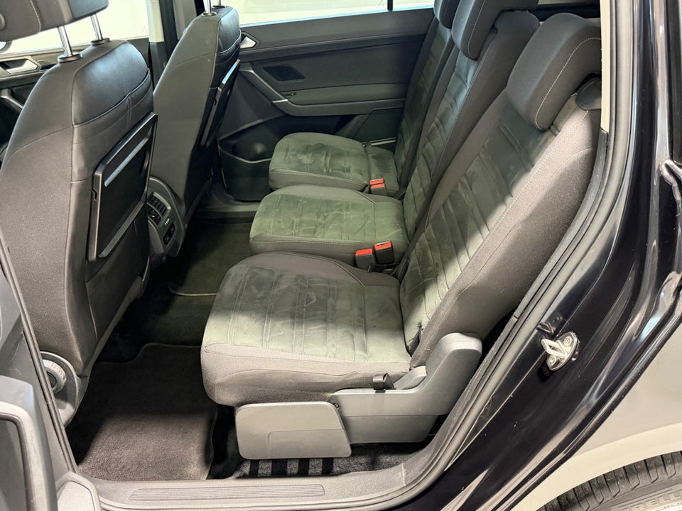 VW Touran 1,6 TDi 110 Highline DSG 7prs 5d