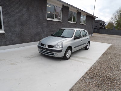 Annonce: Renault Clio II 1,2 8V Family A... - Pris 16.800 kr.