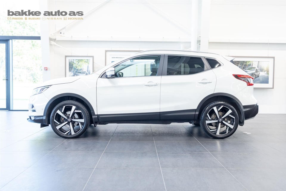Nissan Qashqai 1,3 Dig-T 160 Tekna 5d