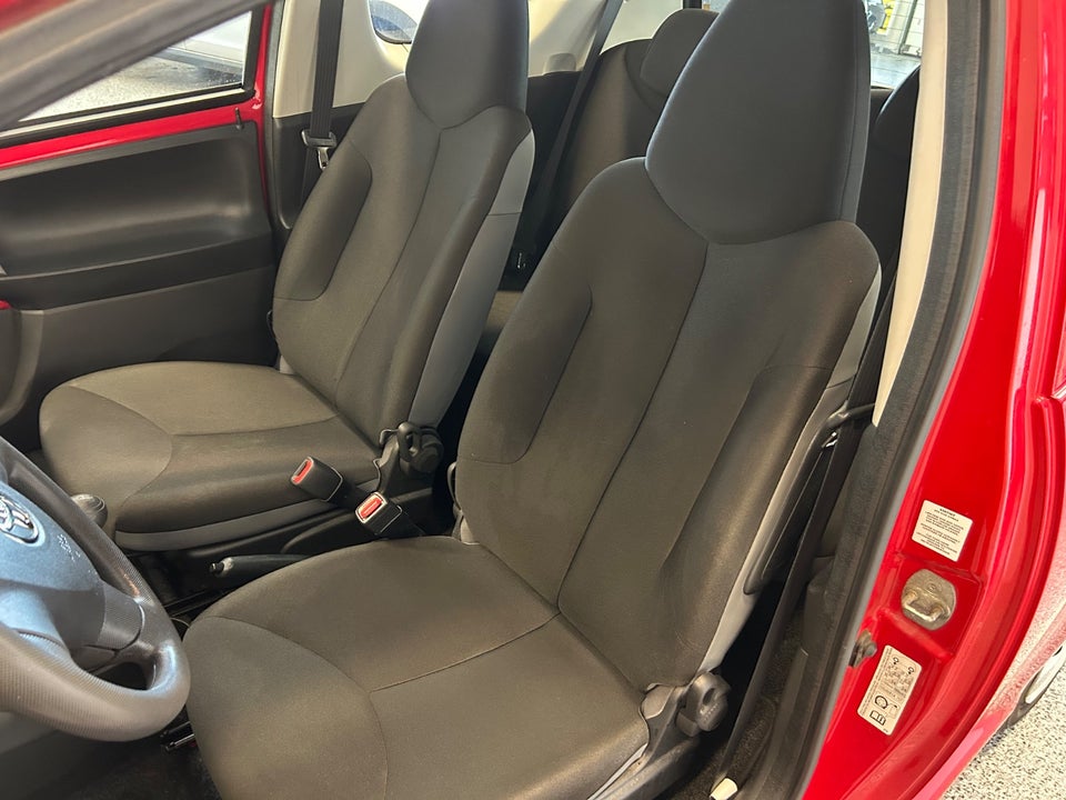 Toyota Aygo 1,0 VVT-i T1 3d