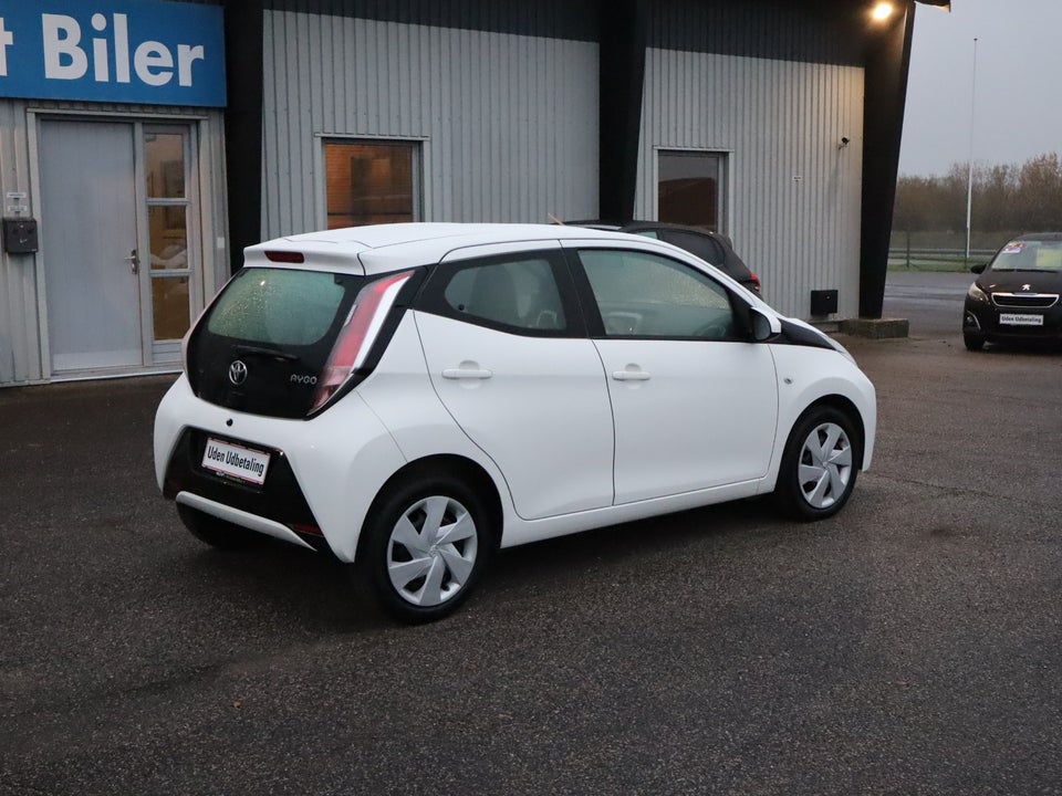 Toyota Aygo 1,0 VVT-i x-clusiv 5d