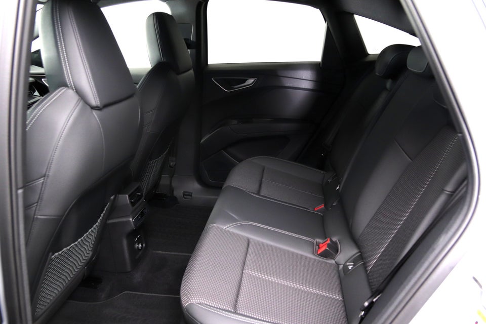 Audi Q4 e-tron 45 S-line Sportback 5d