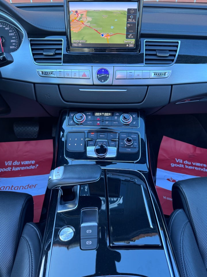 Audi A8 3,0 TDi 250 quattro Tiptr. 4d