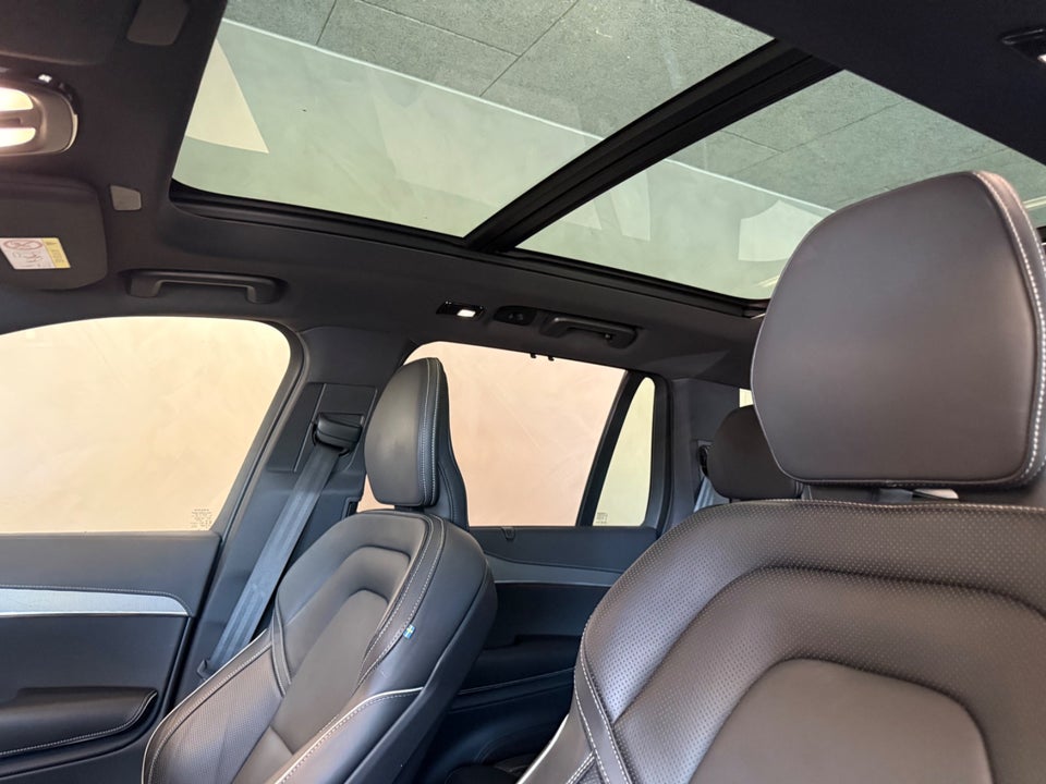 Volvo XC90 2,0 T8 ReCharge Ultimate Dark aut. AWD 7prs 5d