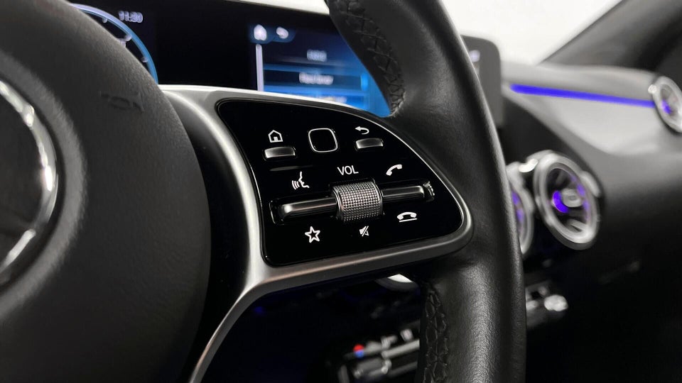 Mercedes EQA250 Progressive 5d