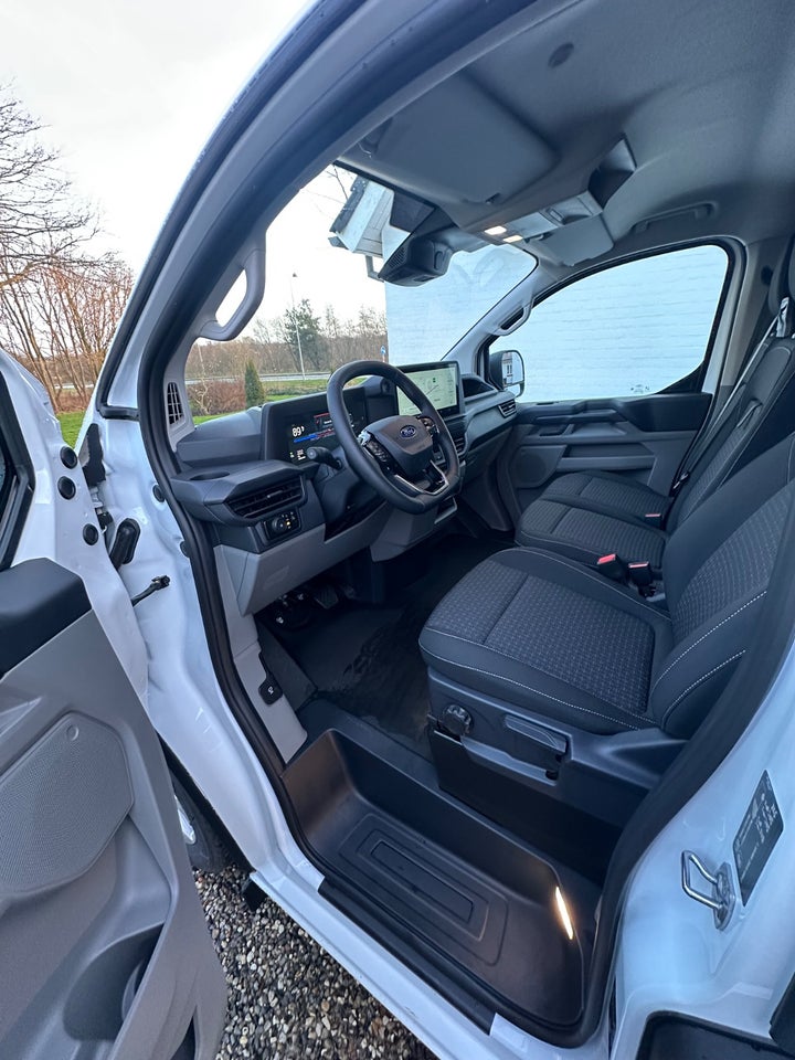 Ford E-Transit Custom 340L 64 Trend